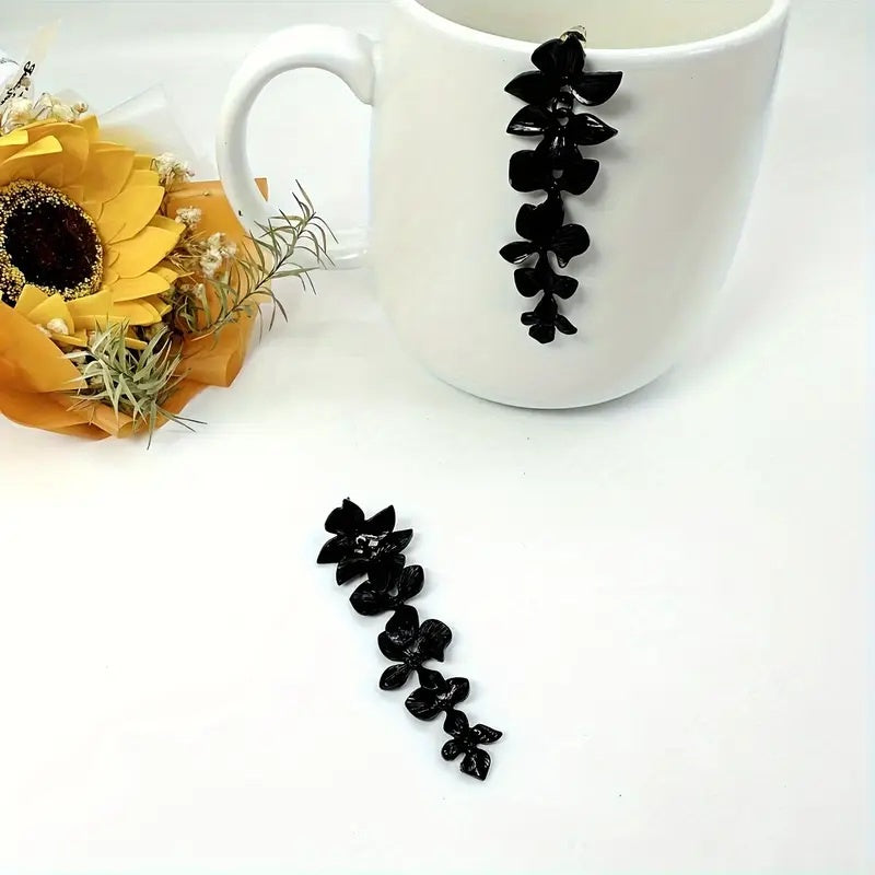 Fleur Long Earrings Black