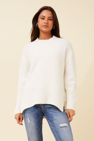 Stepped Hem Knit Cream - Cavorte 