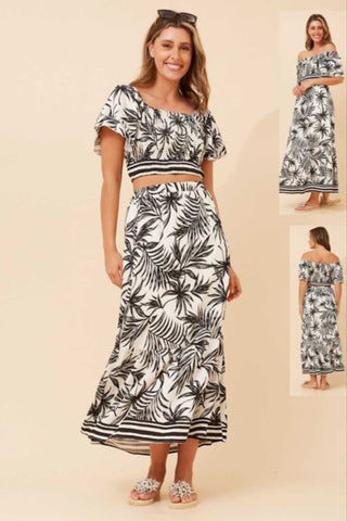 Palm Print Skirt Set Black